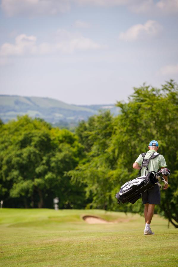 Cowdray Lodge ミッドハースト エクステリア 写真